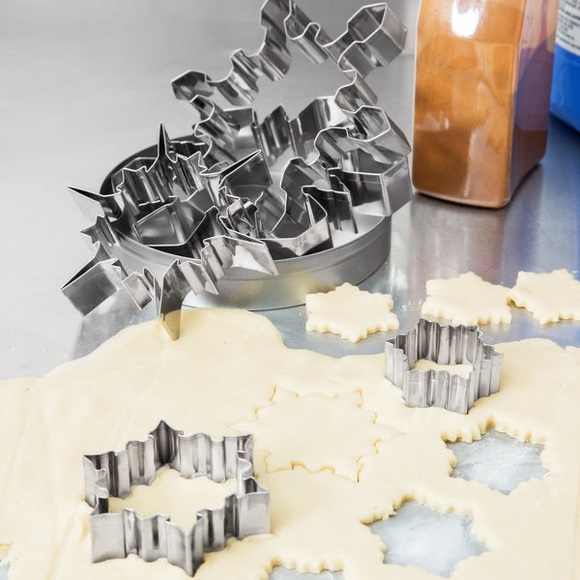 Ateco, 5 Snowflake Cookie Cutters, 4843 - Picture 1 of 6